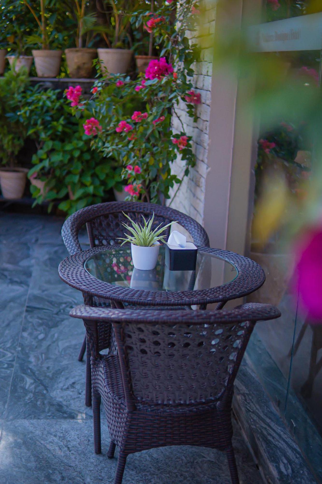 Pokhara Boutique Hotel Luaran gambar